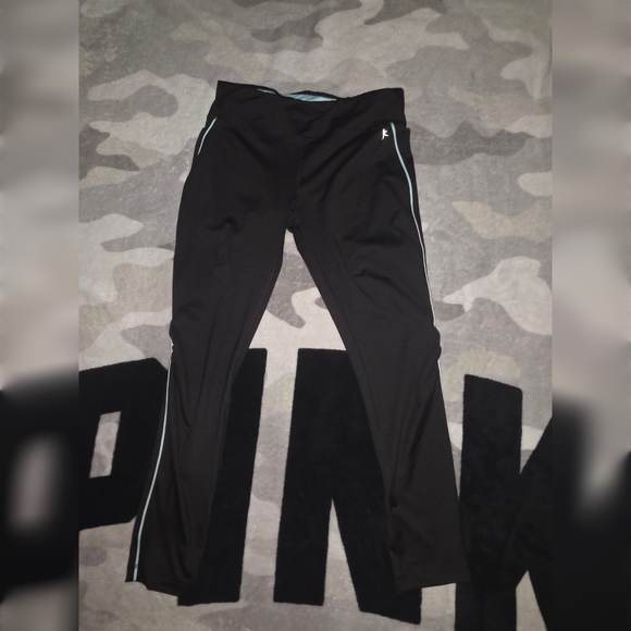 Danskin Black and Blue Fitted Leggings - Picture 1 of 3